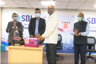Sbi hyderabad branch distributed groceries to the old age homes in hyderabad