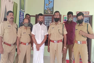 sandalwood smuggling case accused has been arrested  sandalwood smuggling case  ചന്ദനക്കടത്ത്  വനംവകുപ്പ്  കൊല്ലം  ചന്ദനക്കടത്ത് കേസിലെ മുഖ്യപ്രതി വനംവകുപ്പിന്‍റെ പിടിയിൽ