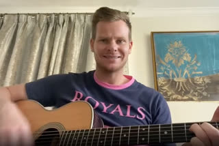 Steve Smith's strumming divides opinion on social media