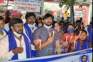 Protest lead by actor Chetan to condemning Hathras case