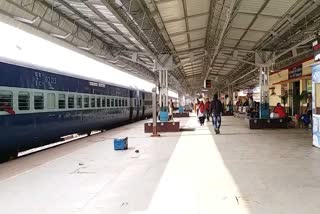 Special Train Sarnath Express is starting again