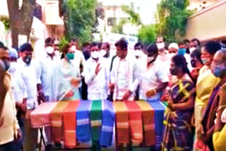 bathukamma sarees distribution by mla vivekananda at kutbullapur constitution