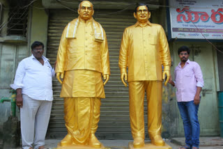 Statues of former Prime Minister PV Narasimha Rao and Professor Jayashankar in Tenali