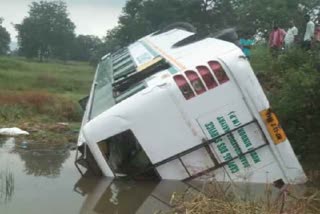 passenger bus overturned in Gorella