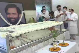 political leaders pays tribute ram vilas paswan in patna