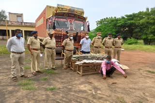 container-seized-with-rs-5-lakh-worth-opium