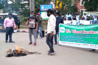 tribal-student-organization-protests-on-hathras-case-in-ranchi