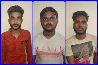 three arrested including two snatchers who have carried out more than 30 snatching incidents in south delhi