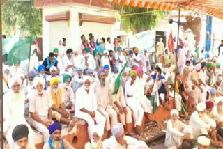 Farmers' protest against Farm bills continues on 11th day
