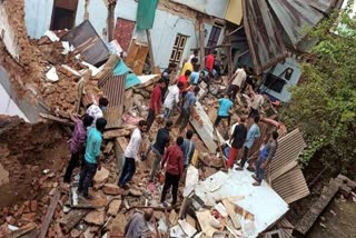 Two die in house collapse, heavy rains alert in Telangana