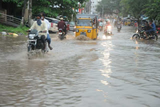 heavy rain in rajamahendravaram