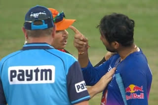 IPL 2020: WATCH Rahul Tewatia and Khaleel Ahmed get involved in a heated argument before umpires intervene