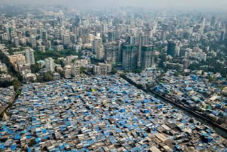 Power outage across Mumbai  train services disrupted in Mumbai  Mumbai Power outage  Power outage in mumbai  train services disrupted  മുംബൈയിൽ വൈദ്യുതി വിതരണം തടസപ്പെട്ടു  വൈദ്യുതി വിതരണം തടസപ്പെട്ടു  മുംബൈയിൽ സാങ്കേതിക തകരാറിനെ തുടർന്ന് വൈദ്യുതി വിതരണം തടസപ്പെട്ടു  ട്രെയിൻ സർവീസുകൾ അടക്കം മുടങ്ങി  ദുരിതത്തിലായി ജനങ്ങൾ