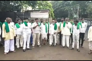 protest-in-belagavi-for-sugarcane-pending-bill