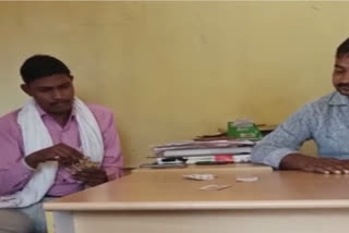 compounders playing cards video viral,  video viral