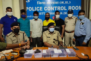 Illegal arms smuggling gang in police custody in khandwa