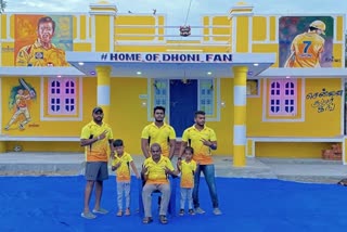 dhoni-fan-changed-his-home-colour-in-yellow-with-dhoni-face