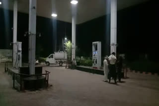 Sonipat petrol pump looted by two criminals
