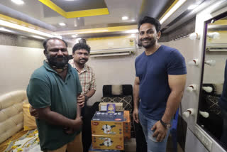 Dolly gift to cine workers
