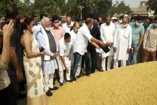 haryana cm manohar lal inspects panipat anaj mandi