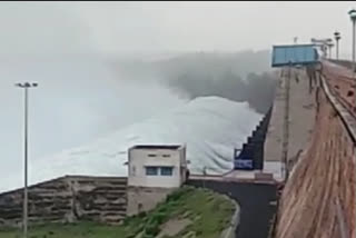 Water from the Narayanpur Reservoir to the Krishna River