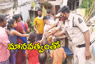 chikkadapally police showed humanity towards floods effected people