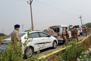 hathras-case-cbi-team-visits-govt-hospital-to-collect-record