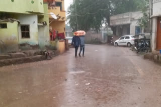 Heavy rain Peoples life is chaotic in Vijayapura