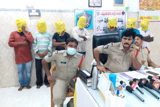 7 arrested in IPL betting case at jammalamadugu