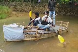 പ്ലാസ്റ്റിക് കുപ്പികൾ തോണി പ്ലാസ്റ്റിക് മാലിന്യങ്ങളും കുപ്പികളും കൂരിയാട് കാസ്‌മ ക്ലബ്ബ് malappuram folks boat from plastic bottles പ്ലാസ്റ്റിക് കുപ്പികൾ കൊണ്ടൊരു വള്ളം boat from waste plastic plastice bottle boat malappuram