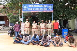 Cricket betting gang arrested ... cash seized