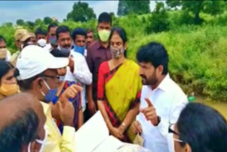 minister inspected flood affected areas in vikarabad