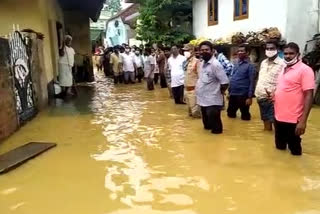 thanuku MLA tour in flood effected areas in duvva west godavari district