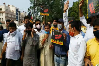 पुजारी हत्याकांड को लेकर जयपुर में प्रदर्शन,  Protest in Jaipur over the priest murder