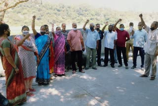 villagers-accused-of-encroachment-on-saraswati-vidya-mandir-school-in-srikot