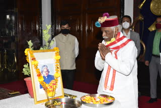 CM JAIRAM AND GOVERNOR BANDARU DATTATREYA PAY TRIBUTE FORMER PRESIDENT APJ KALAM