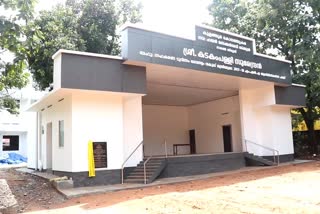 corruption allegation on open stage building  open stage building  മന്ത്രി കടകംപള്ളി സുരേന്ദ്രന്‍  കുളത്തൂർ കോലത്തുകര ഗവണ്‍മെന്‍റ് ഹയർ സെക്കൻഡറി സ്‌കൂള്‍  ഫേസ്‌ബുക്ക് പോസ്‌റ്റ് വിവാദം