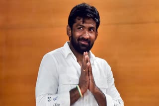 yogeshwar dutt will be bjp coalition candidate in baroda byelection