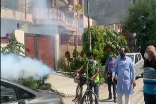 corporation-councilors-did-fogging-in-their-respective-areas-in-delhi