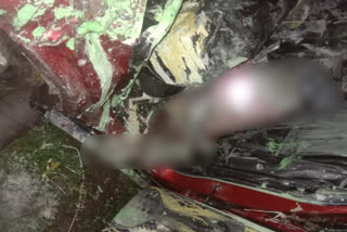 Four killed in Guntur car accident  Car plunges into canal Guntur  Andhra Pradesh news  Guntur news  Andhra Pradesh road accident  Guntur road accident  ഗുണ്ടൂരിൽ വാഹനാപകടത്തിൽ നാല് മരണം  ഗുണ്ടൂരിൽ കാർ കനാലിലേക്ക് മറിഞ്ഞ് നാല് മരണം  ആന്ധ്രാപ്രദേശിൽ വാഹനാപകടത്തിൽ നാല് മരണം