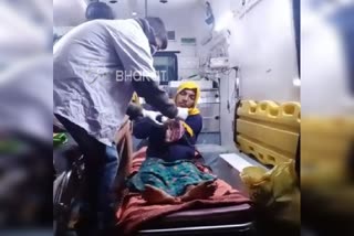 delivery in ambulance