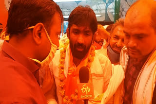 interview of bjp baroda by election candidate yogeshwar dutt