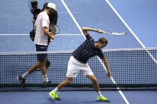 MEDVEDEV SMASHES RACQUET IN ST. PETERSBURG LOSS