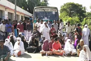 People Captured Govt. Bus and Protested for Road in Vadakarai