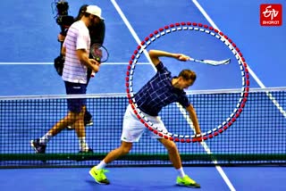 daniil medvedev smashes racquet after st petersburg open loss