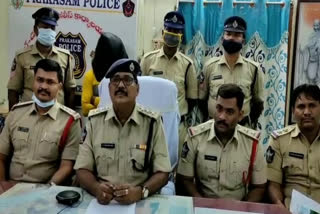 addanki police cracked the married woman suspicious death cases in Prakasam