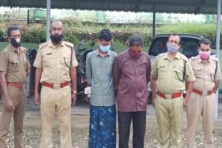 Wild boar hunting  Two arrested in Pathanadapuram  കാട്ടുപന്നിവേട്ട  പത്തനാപുരത്ത് രണ്ടുപേര്‍ അറസ്റ്റില്‍  പത്തനാപുരത്ത് രണ്ടുപേര്‍ അറസ്റ്റില്‍ വാര്‍ത്ത  കാട്ടുപന്നിവേട്ട വാര്‍ത്ത