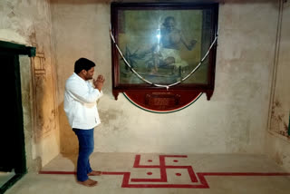 Congress leader Hardik Patel visits Kirti Mandir, Gandhi's birthplace in Porbandar