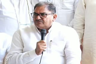 Abhay Singh Chautala said that Chief Minister Manohar Lal violates the code of conduct