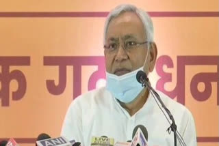 Bihar polls 2020: Nitish Kumar continues bashing Lalu Yadav